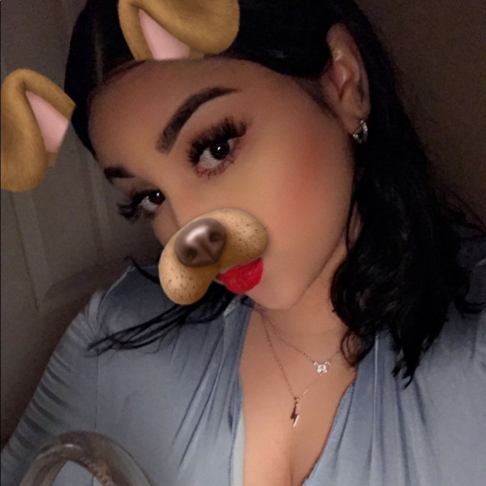 Meet your Posher, Candiss